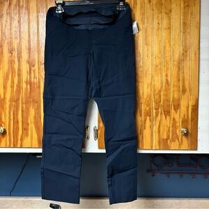 Womens NWT Old navy pixie straight maternity pants size 2